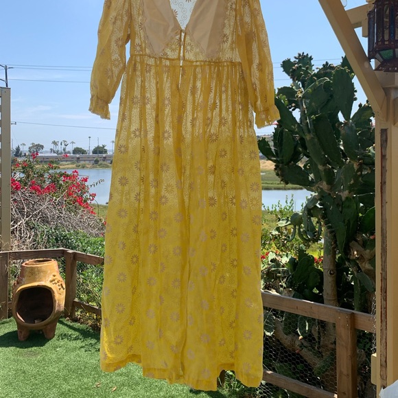 Vintage Overcoat Nightie - Picture 4 of 4